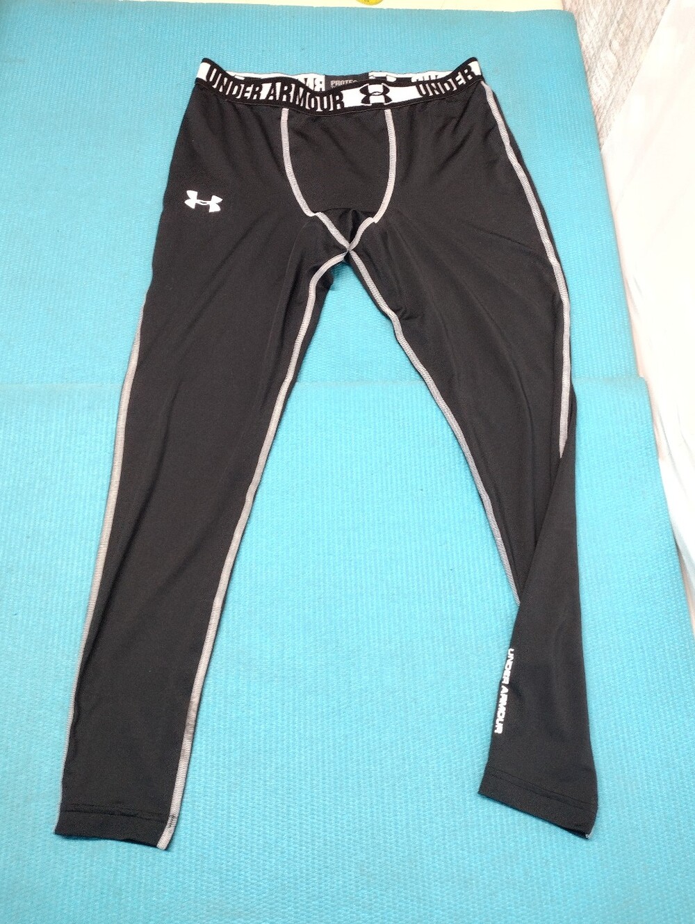 Under Armour Men's Heat Gear Black Compression Tights Leggings - L
